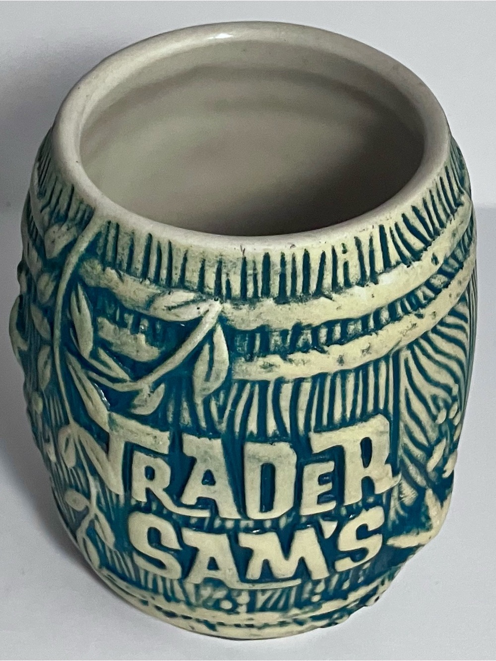 DISNEYLAND Trader Sam’s RUM BARREL MUG / 4th Edition / RARE Tiki Bar COLLECTIBLE - Picture 5 of 10